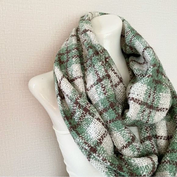 FADIVI NY, Blanket Weave Plaid Infinity Scarf, Minty Sage, Ivory, Brown,… - Picture 2 of 7